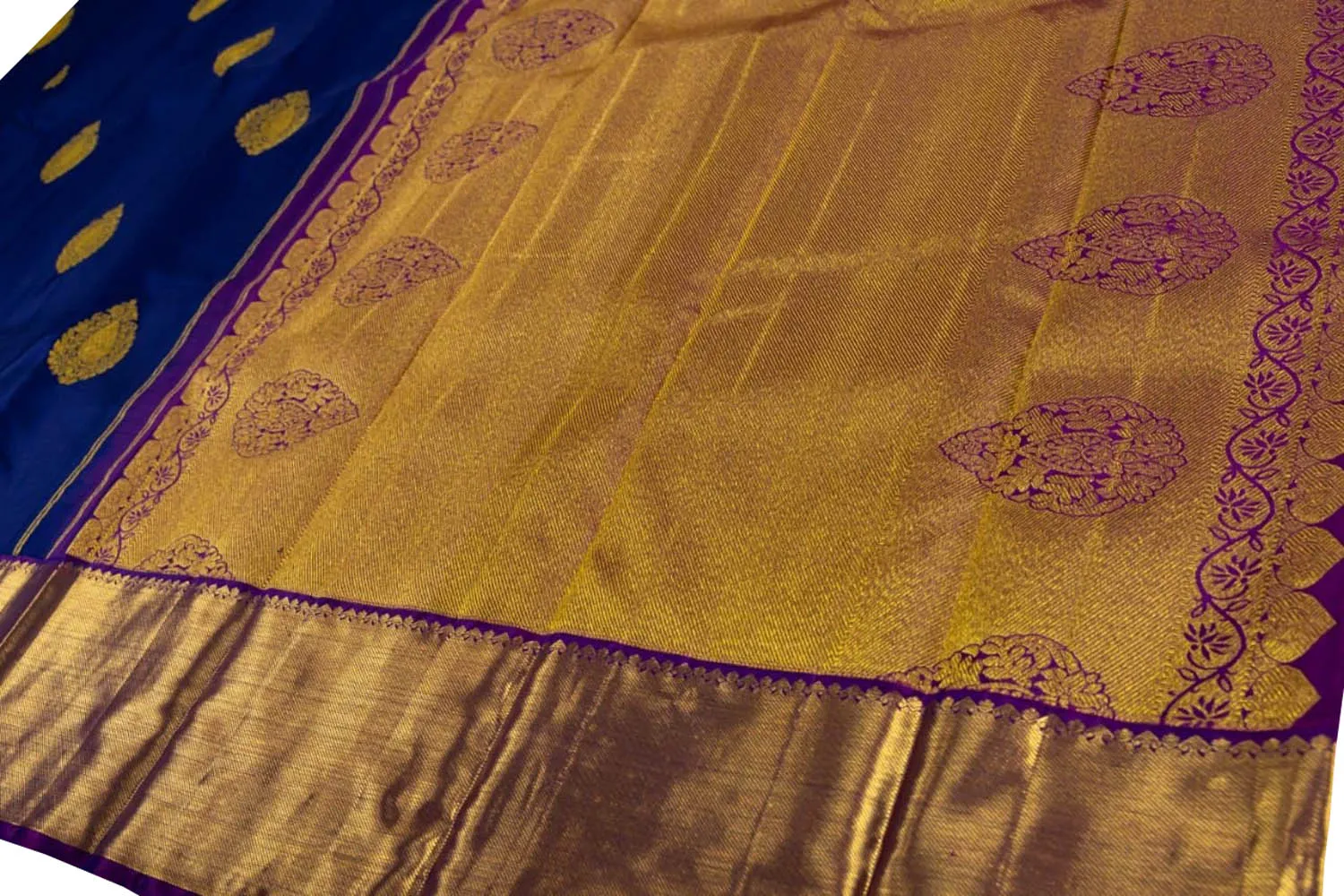 Elegant Blue Kanjiwaram Pure Silk Saree: Pure Luxury Woven