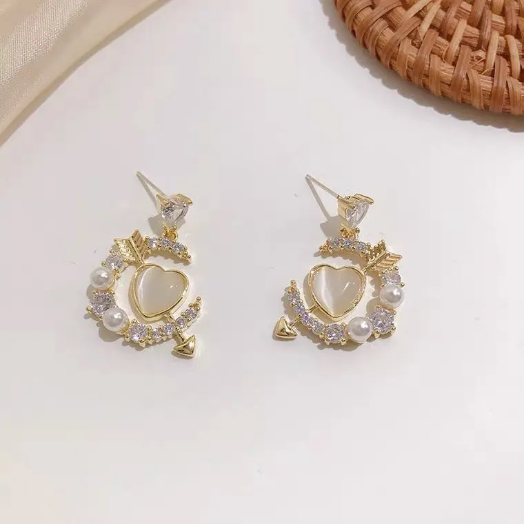 Elegant Pearl & Heart Gold Earrings-jlt11580