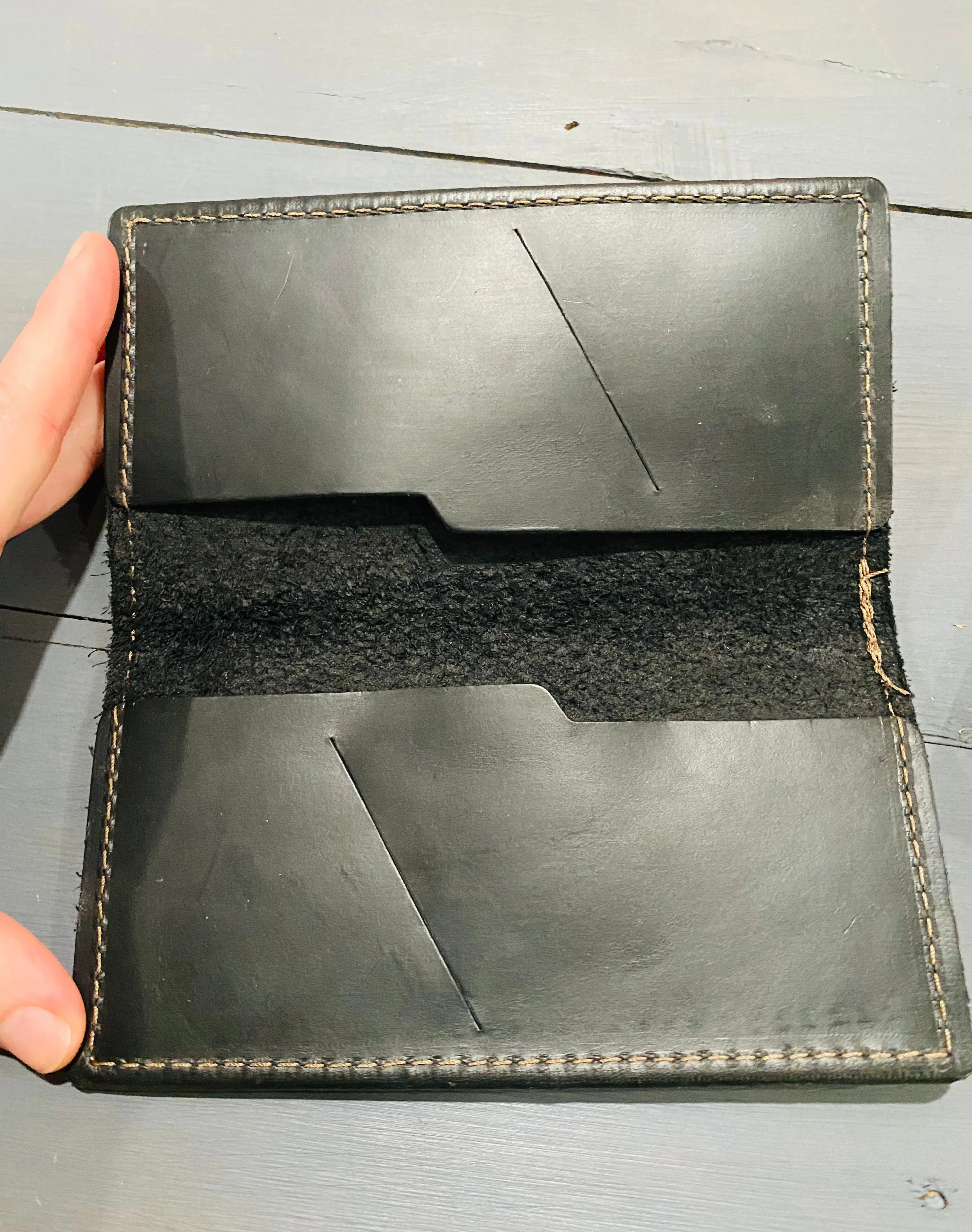 Leather Checkbook Cargo Wallet [3 Colors]