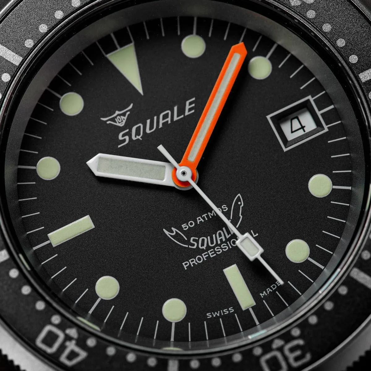 Squale 1521 Swiss Made Diver's Watch Black With Blasted Case - Mesh Bracelet